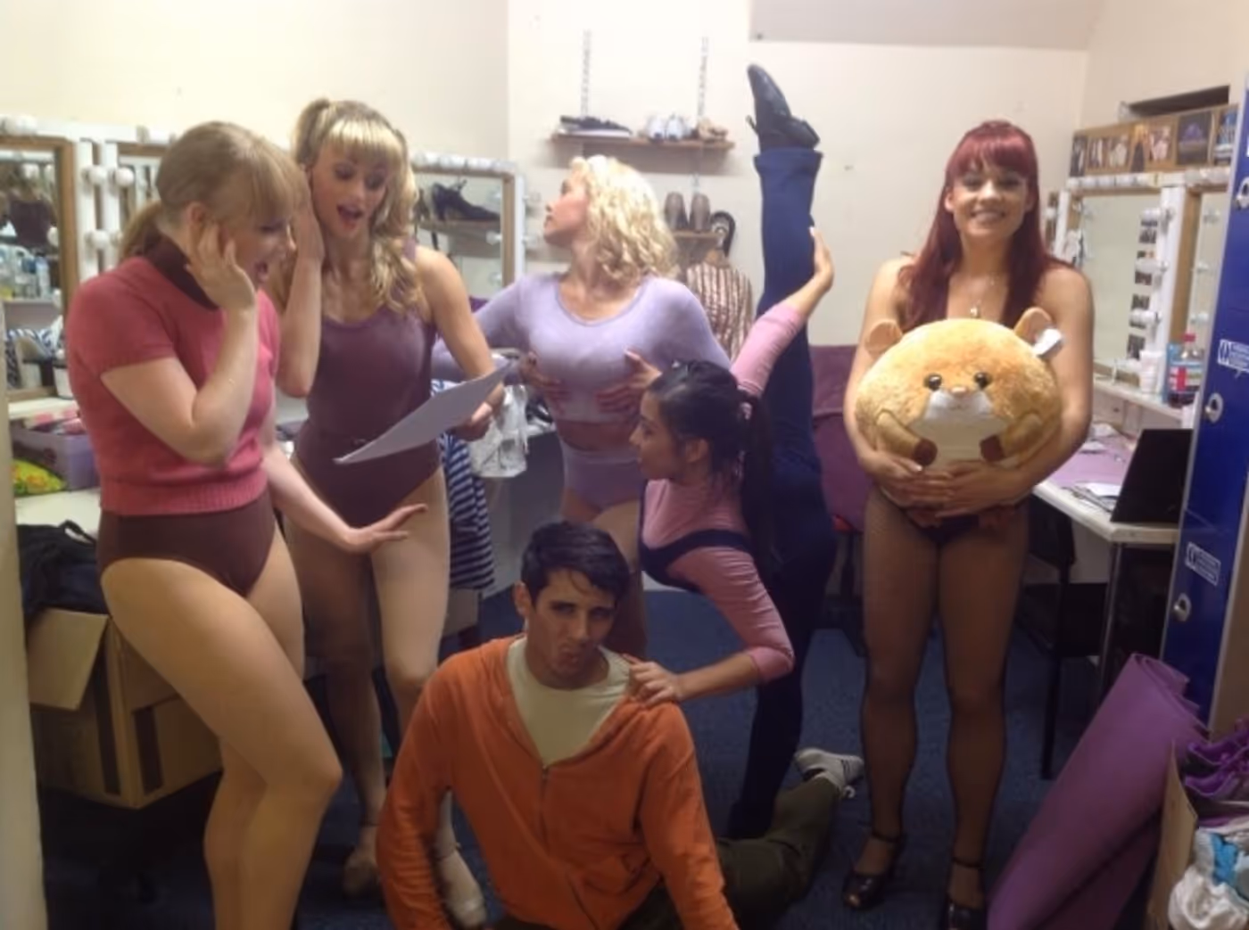 Photo Flash: Saturday Intermission Pics, Aug 3 - SOUL DOCTOR, JUNGLE BOOK, A CHORUS LINE in the West End and More! Image