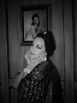 Jeanine Collins as Norma Desmond @ BroadwayWorld Jeanine Collins as Norma Desmond Photo