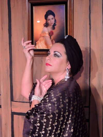 Jeanine Collins as Norma Desmond Photo