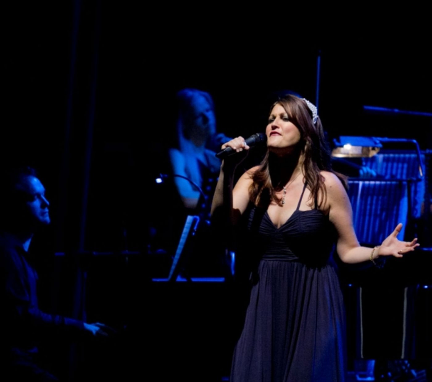 Photo Flash: First Look at Scott Alan and Co in Concert at the Indigo O2 in London  Image