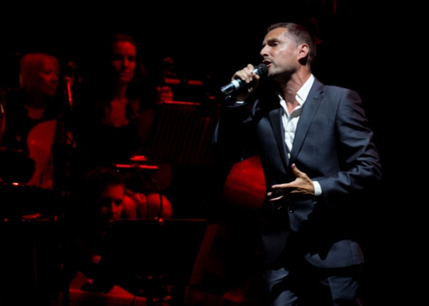 Photo Flash: First Look at Scott Alan and Co in Concert at the Indigo O2 in London  Image
