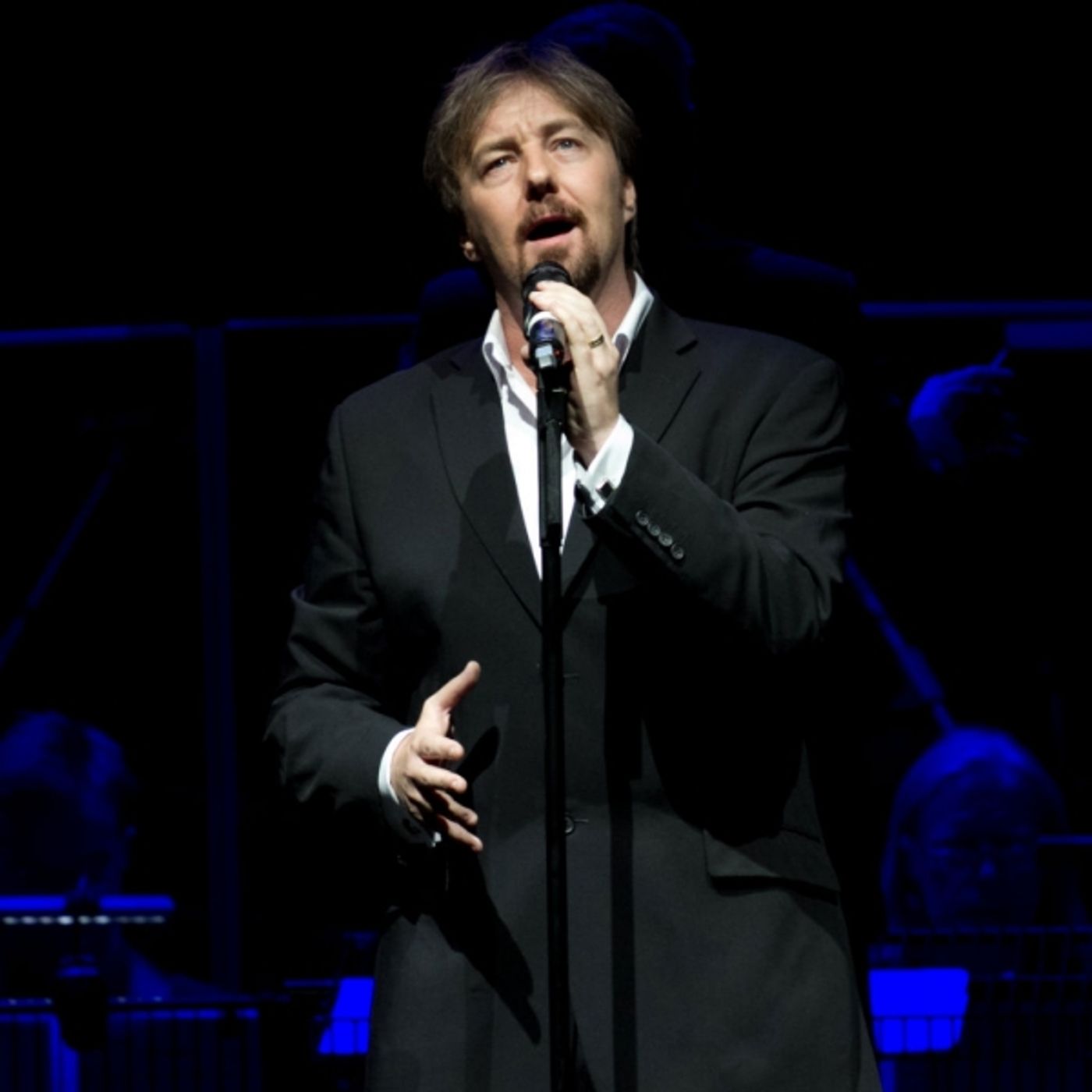 Photo Flash: First Look at Scott Alan and Co in Concert at the Indigo O2 in London  Image