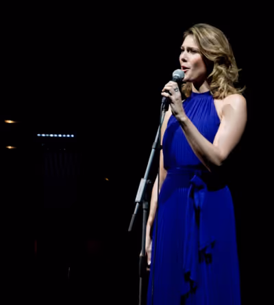 Siobhan Dillon
 Photo