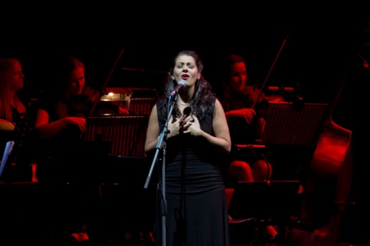 Photo Flash: First Look at Scott Alan and Co in Concert at the Indigo O2 in London  Image