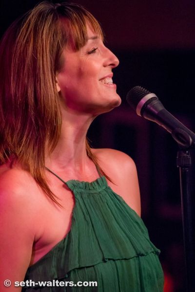 Julia Murney
 Photo