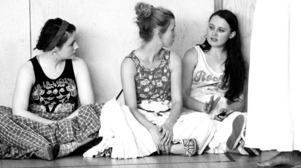 Niamh McGowan, Carla Langley and Rodanna Nic Liam Photo