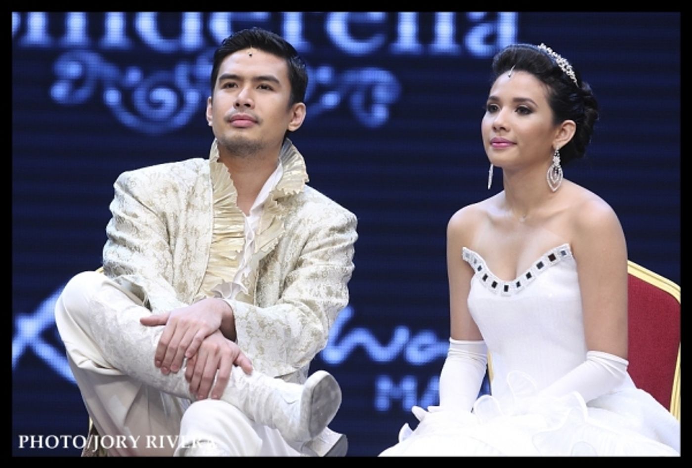 Photo Flash: CINDERELLA Meets the Press; Show Opens 10/9  Image