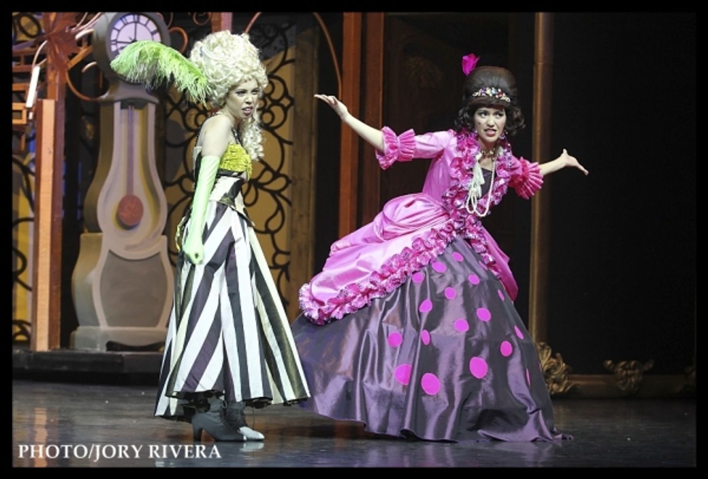 Photo Flash: CINDERELLA Meets the Press; Show Opens 10/9  Image