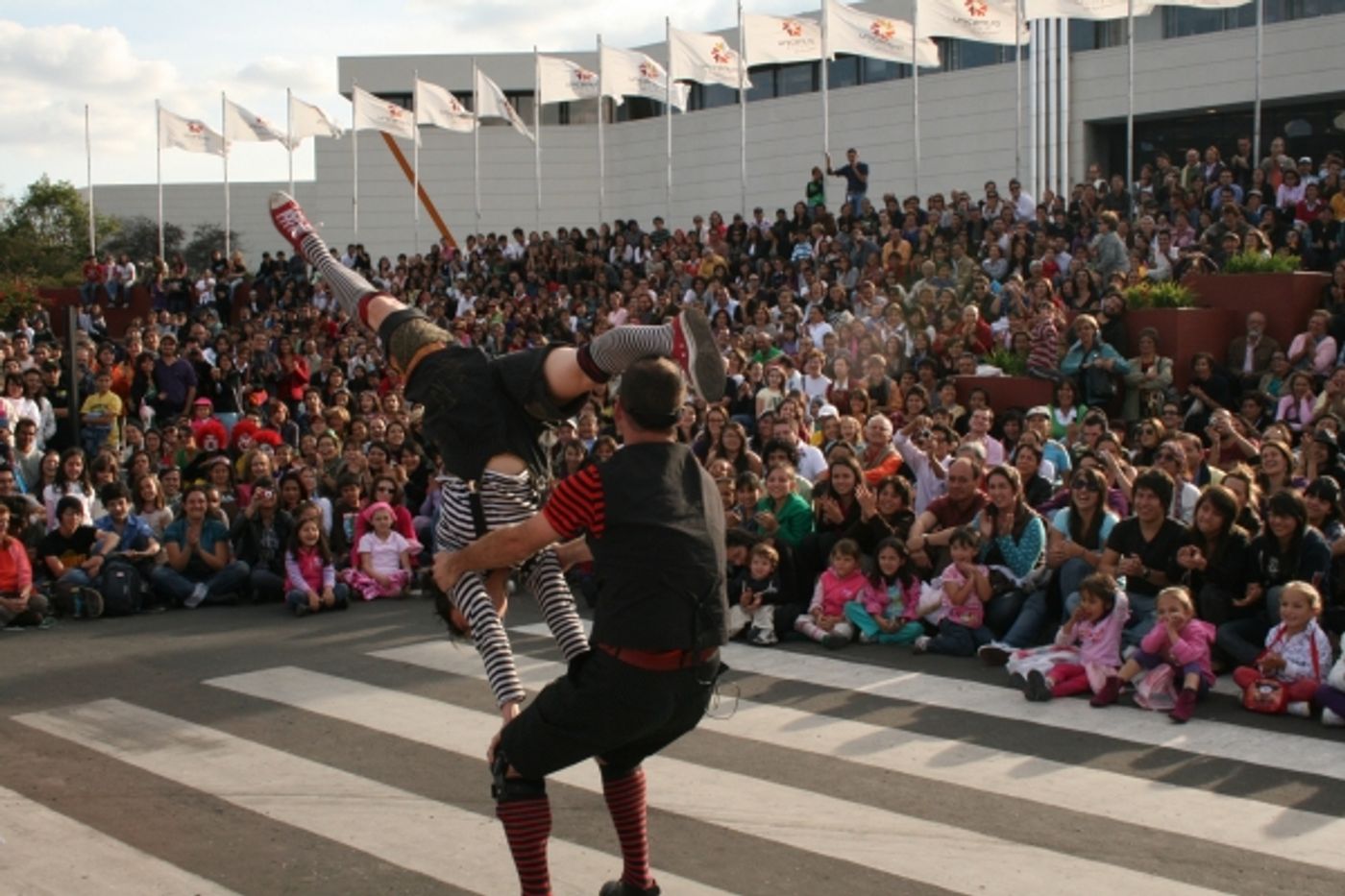 Photo Flash: Sneak Peek at 2013 Scotiabank BuskerFest, Now thru 8/25 Image