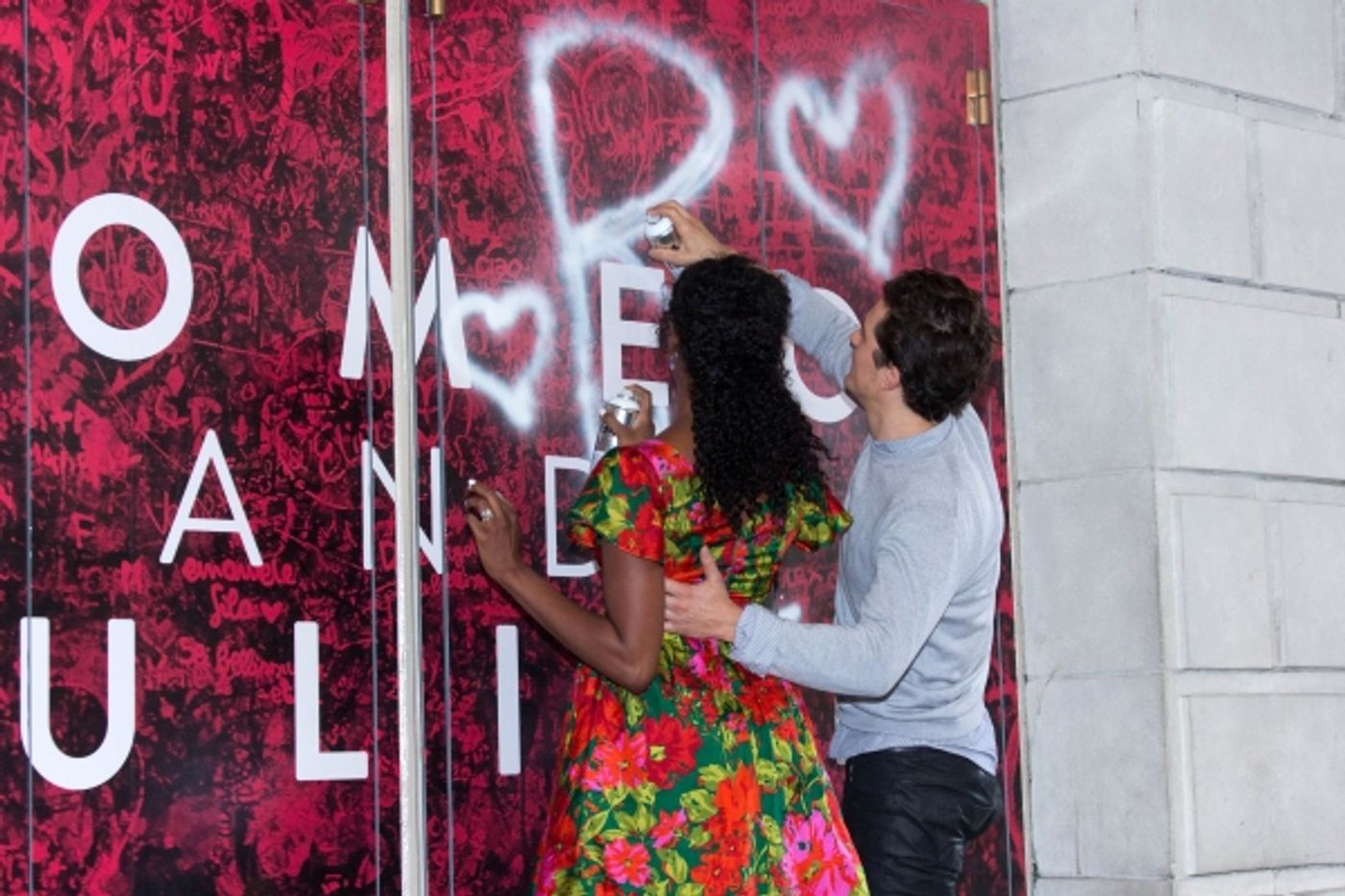 Photo Coverage: ROMEO AND JULIET's Orlando Bloom & Condola Rashad Sign Juliet's Wall at Richard Rodgers Theatre! Image
