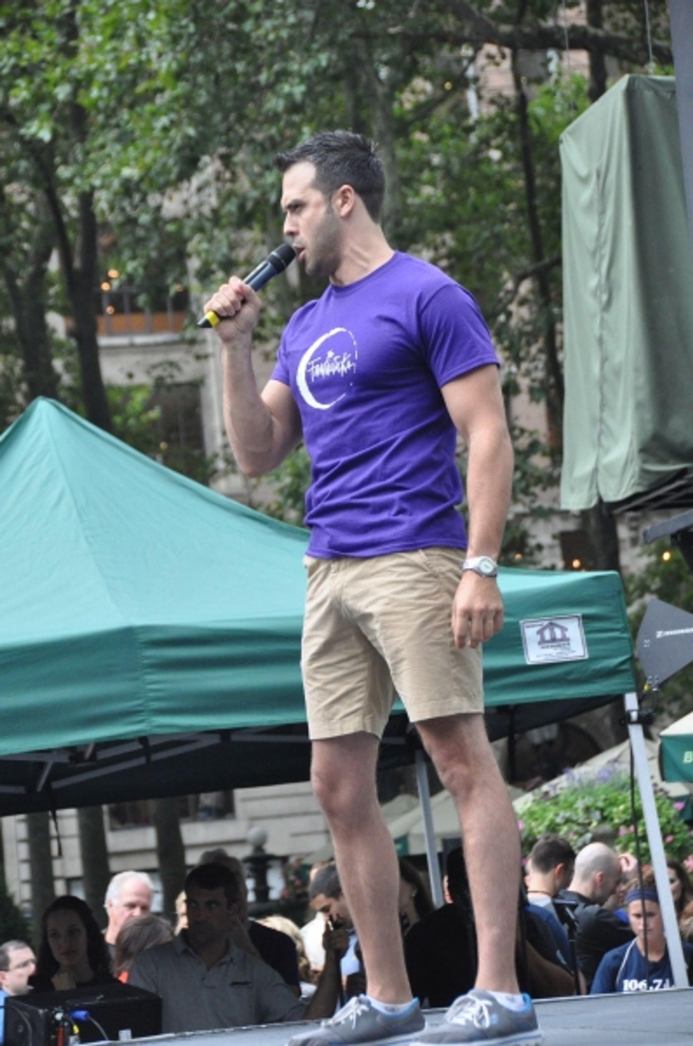 Photo Coverage: WICKED, ANNIE & More Visit BROADWAY IN BRYANT PARK! Image