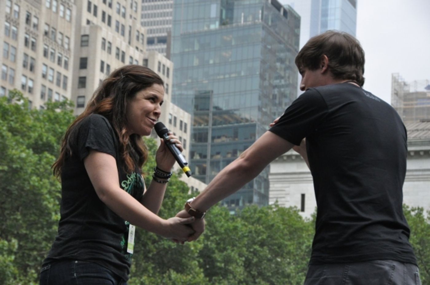 Photo Coverage: WICKED, ANNIE & More Visit BROADWAY IN BRYANT PARK! Image