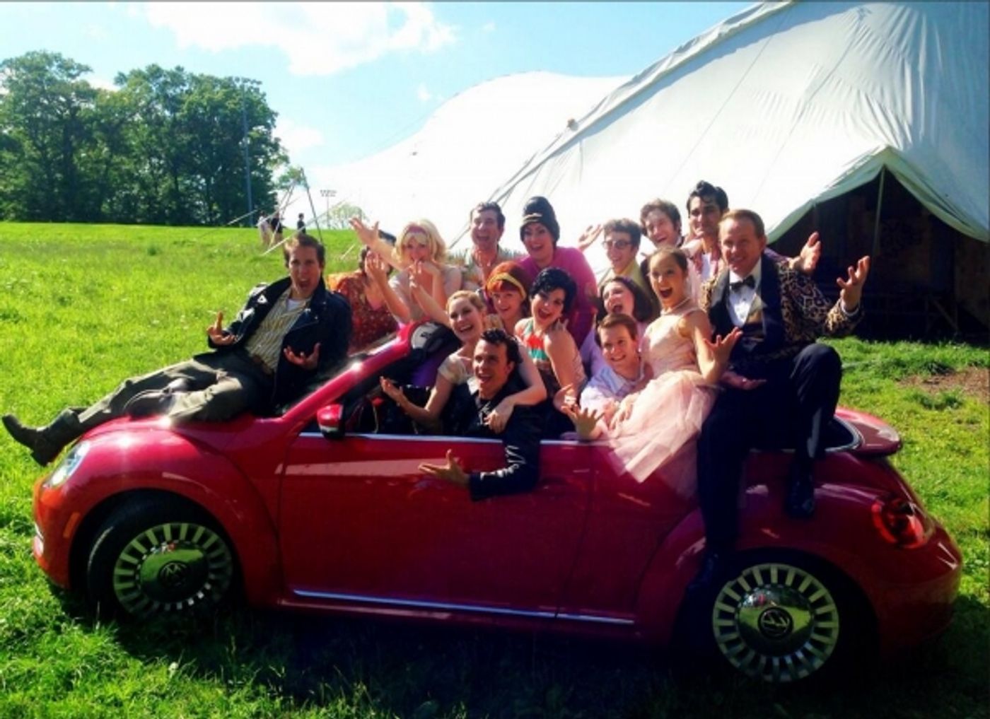 Photo Flash: Saturday Intermission Pics, August 10 - KINKY BOOTS & SOUL DOCTOR Celebrate 'Shark Week'; Plus MORMON, PHANTOM & More!  Image