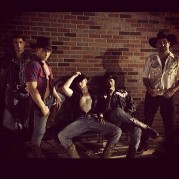 Photo Flash: Saturday Intermission Pics, August 10 - Part 2; Final SIP from LES MISERABLES 25th Anniversary National Tour; Plus PIPPIN, MATILDA & More! Image