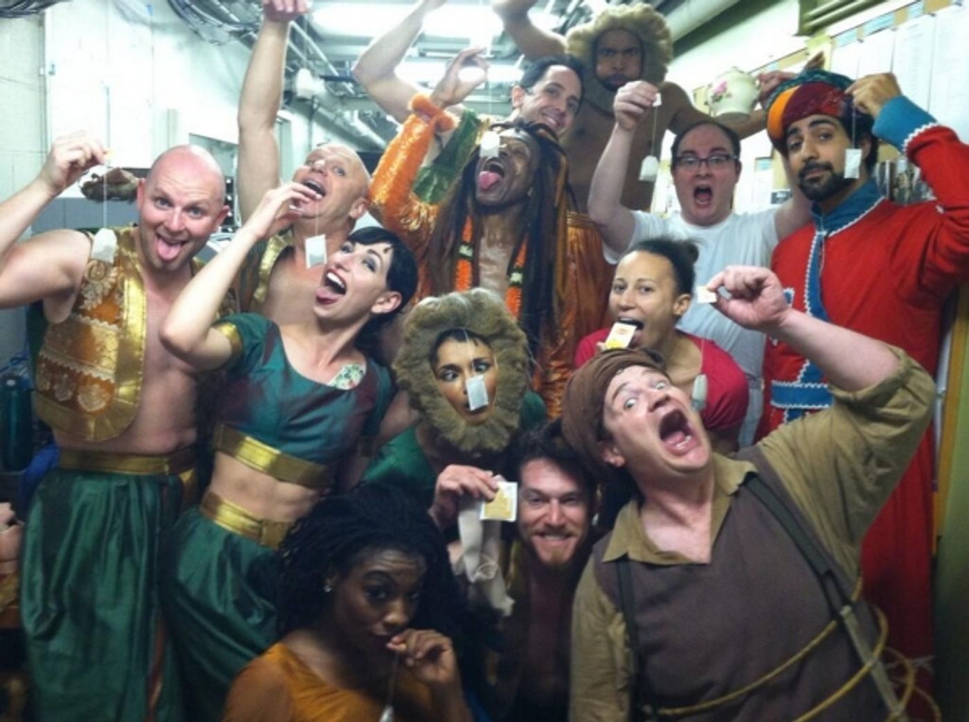 Photo Flash: Saturday Intermission Pics, August 10 - Part 2; Final SIP from LES MISERABLES 25th Anniversary National Tour; Plus PIPPIN, MATILDA & More! Image