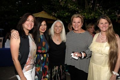 Daryl Schaffer, Lauren Schaffer, Ellen Krass, Carol Roman, and Bonnie Comley Photo