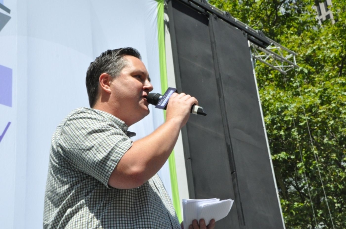 Photo Coverage: ONCE, MOTOWN, MAMMA MIA! & More Visit BROADWAY IN BRYANT PARK! Image
