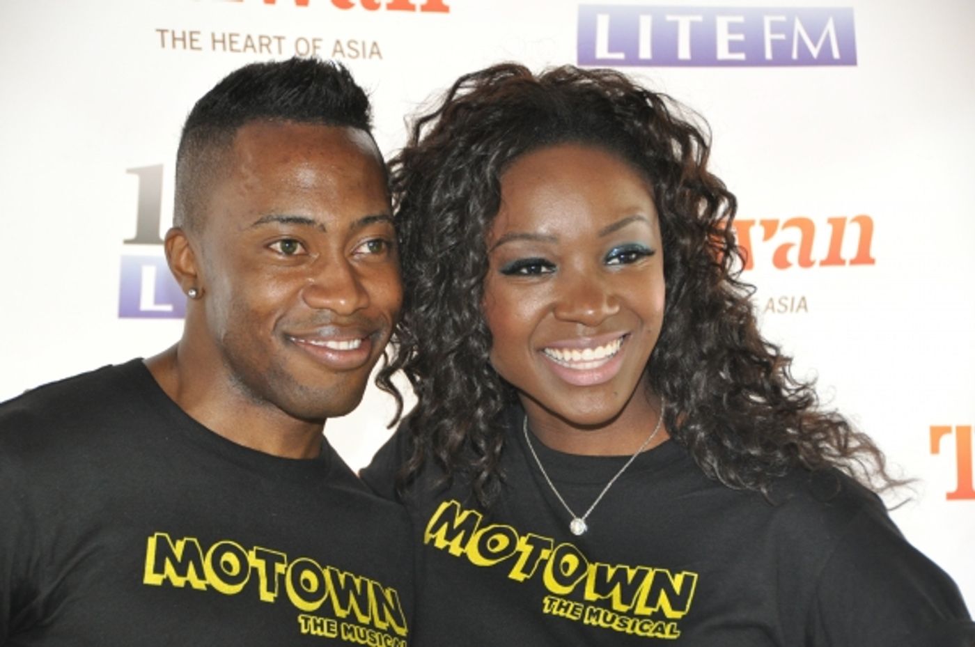 Photo Coverage: ONCE, MOTOWN, MAMMA MIA! & More Visit BROADWAY IN BRYANT PARK! Image