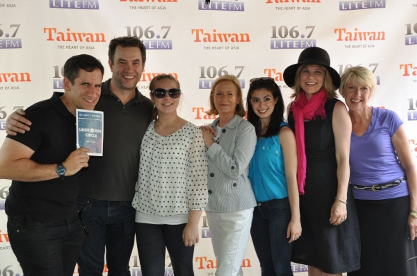 Photo Coverage: ONCE, MOTOWN, MAMMA MIA! & More Visit BROADWAY IN BRYANT PARK! Image