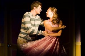 Zach Trimmer, Jenna Nicole Schoen @ BroadwayWorld Zach Trimmer, Jenna Nicole Schoen Photo