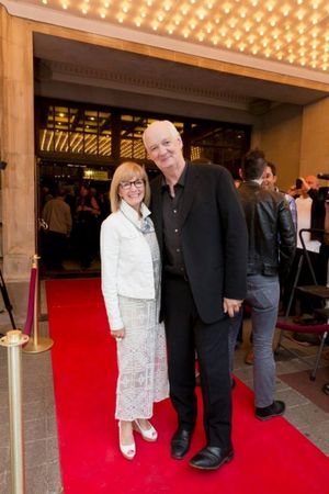  Colin Mochrie & Debra McGrath Photo