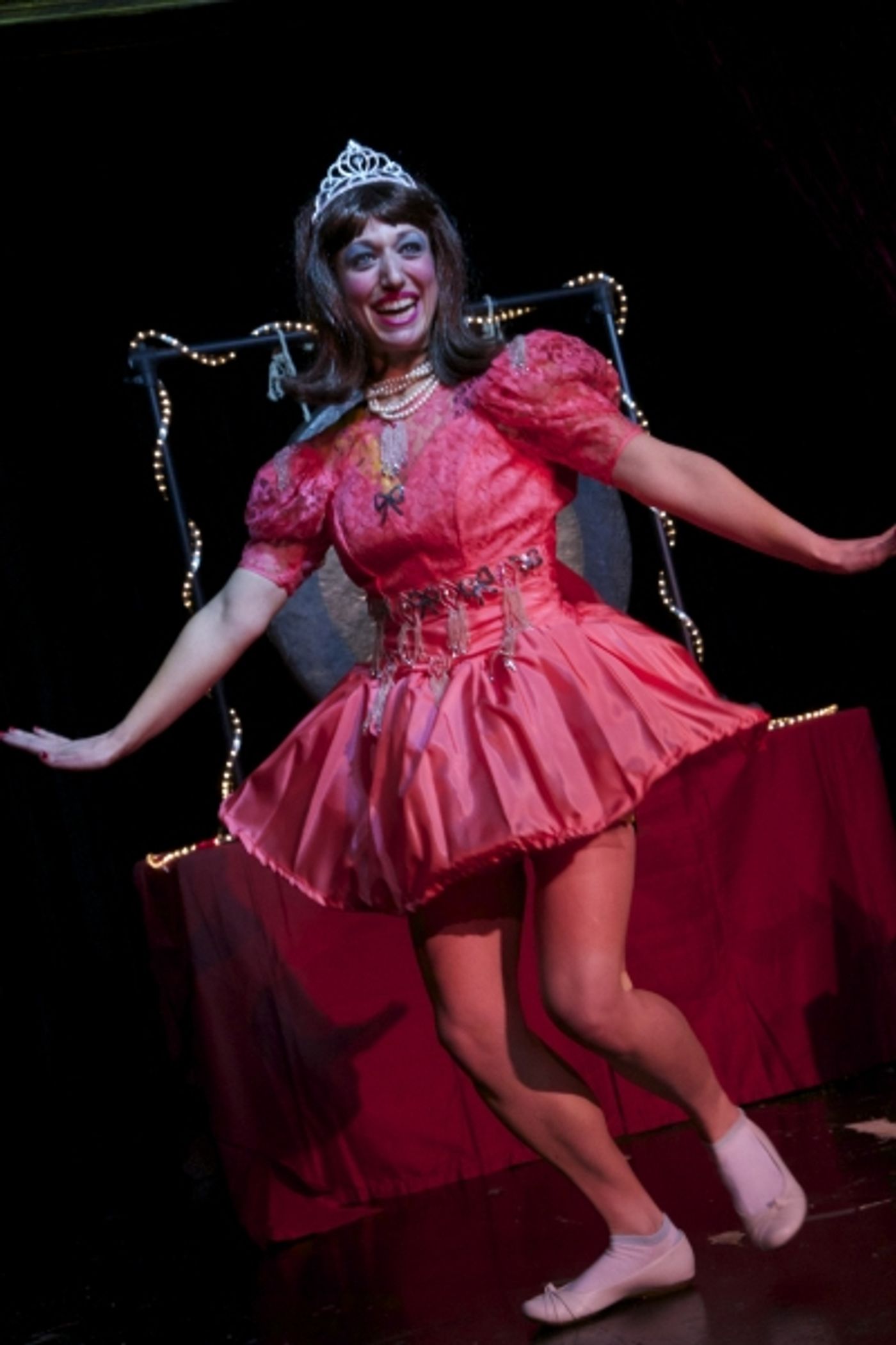 Photo Flash: THE GONG SHOW LIVE Continues Tonight at The Cutting Room  Image