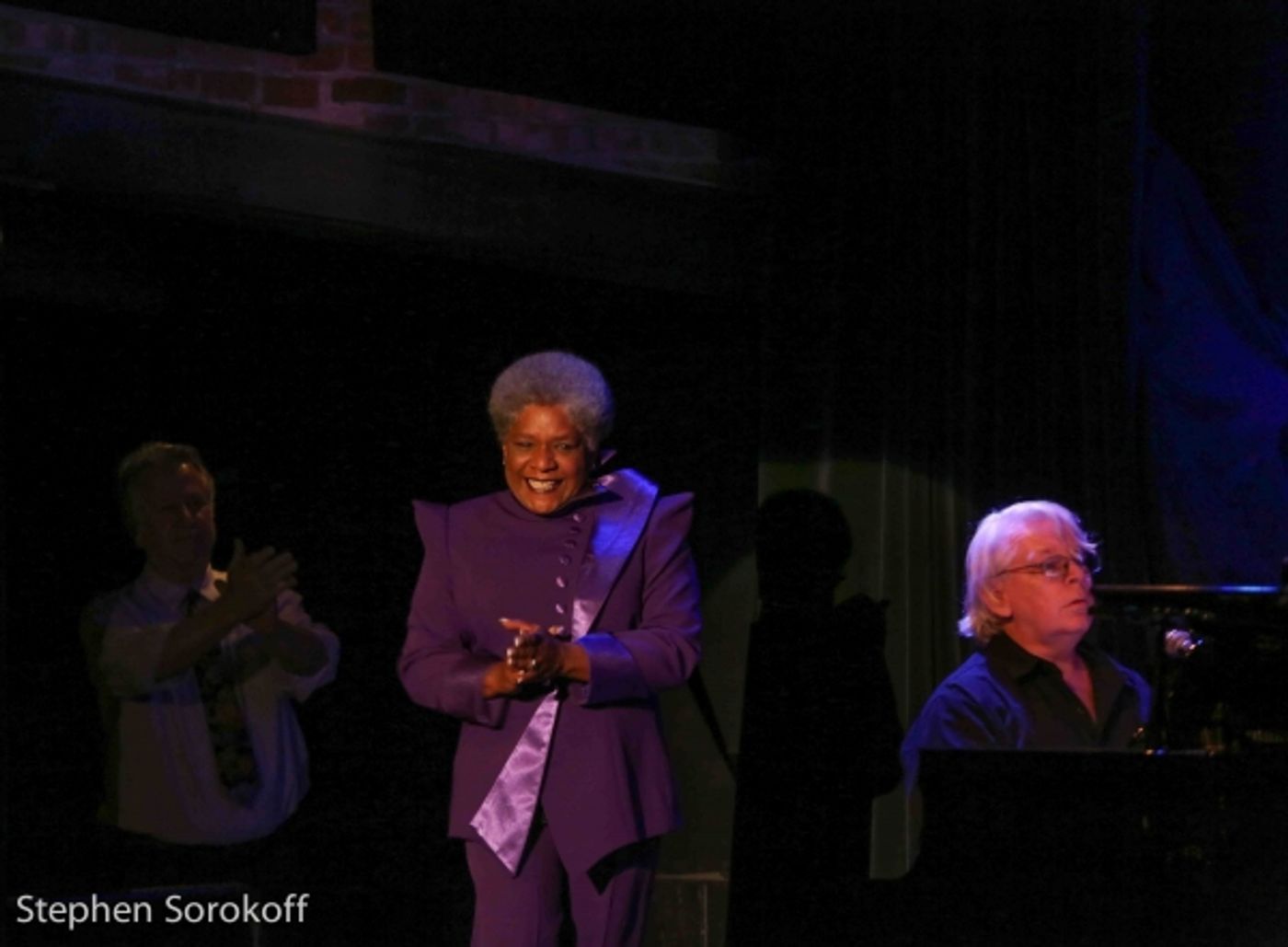 Photo Coverage: Terri White Plays Helsinki Hudson  Image