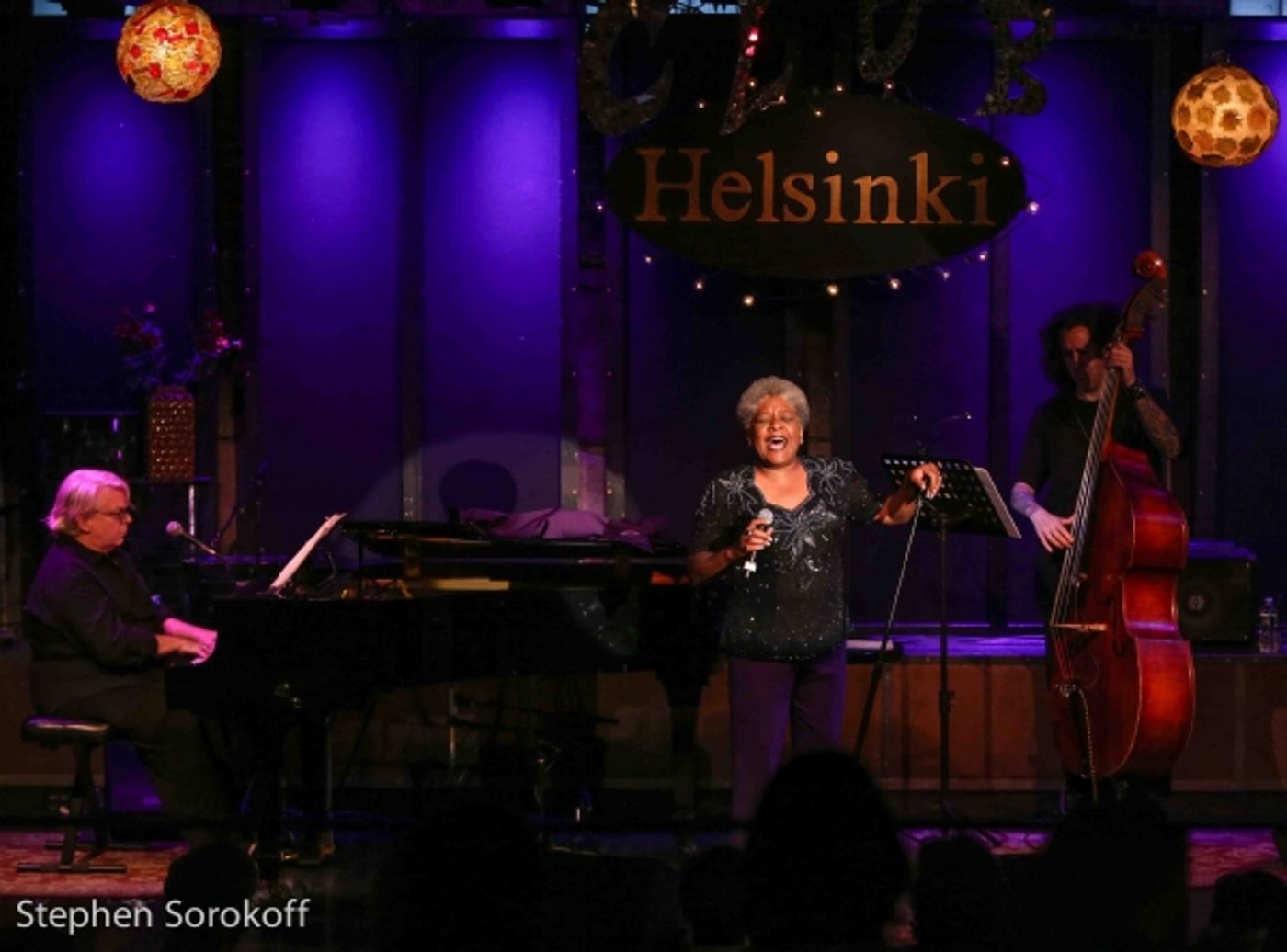 Photo Coverage: Terri White Plays Helsinki Hudson  Image