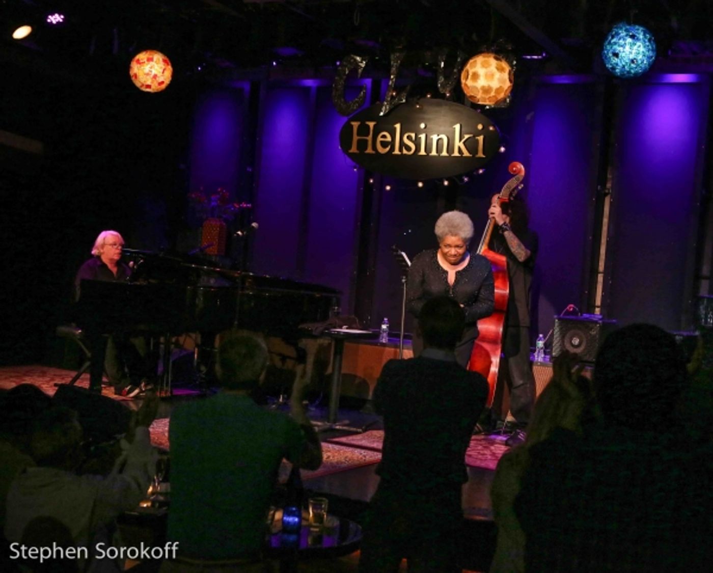 Photo Coverage: Terri White Plays Helsinki Hudson  Image