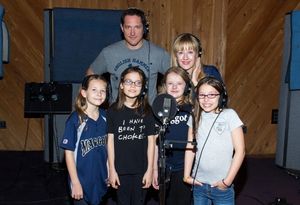 Bertie Carvel, Lauren Ward, Sophia Gennusa, Oona Laurence, Milly Shapiro, Bailey Ryon Photo