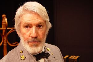 Tom Dugan as Robert E. Lee @ BroadwayWorld Tom Dugan as Robert E. Lee Photo