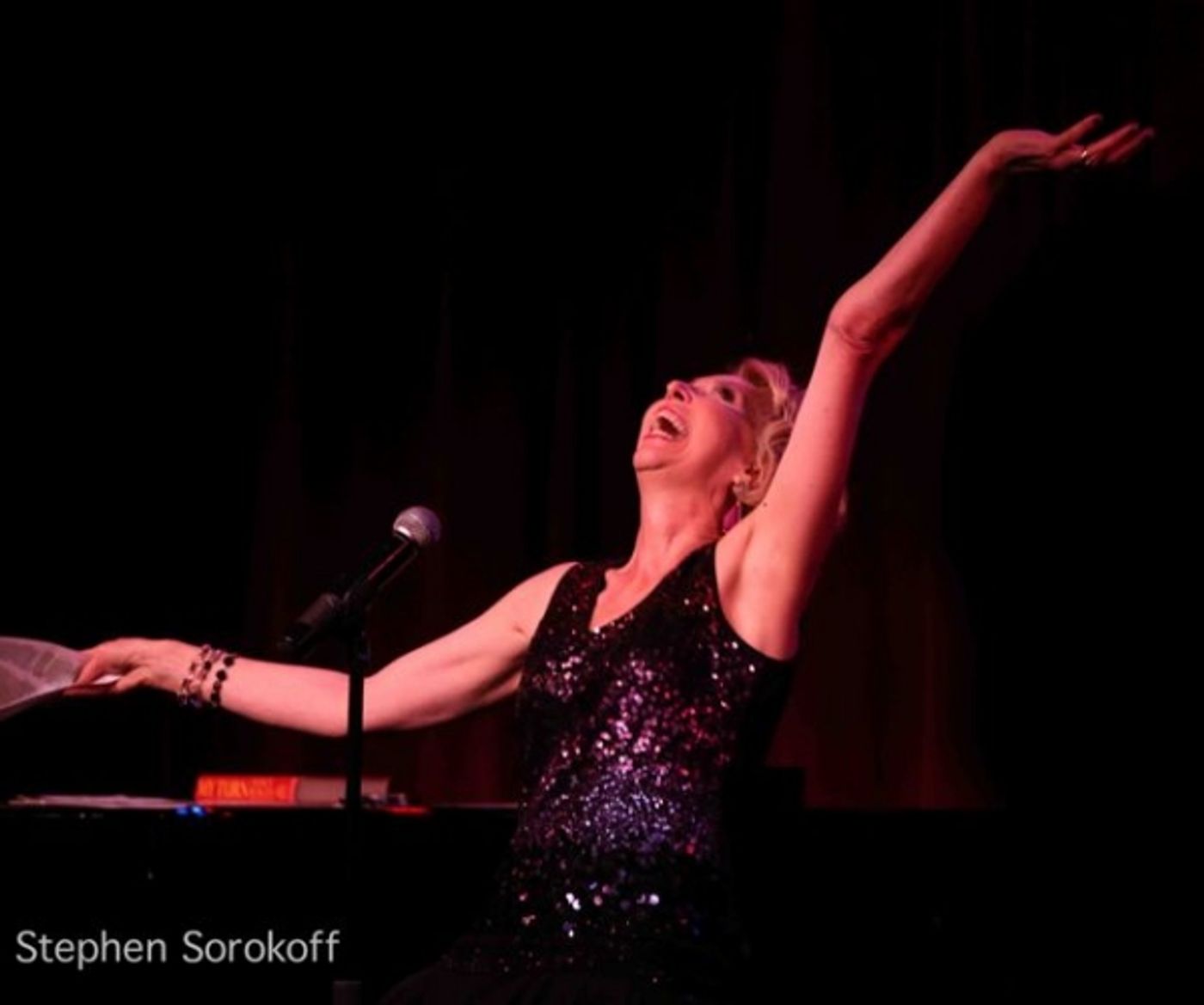 Photo Flash: New Shots of Julie Halston in CLASSICAL JULIE at Birdland  Image