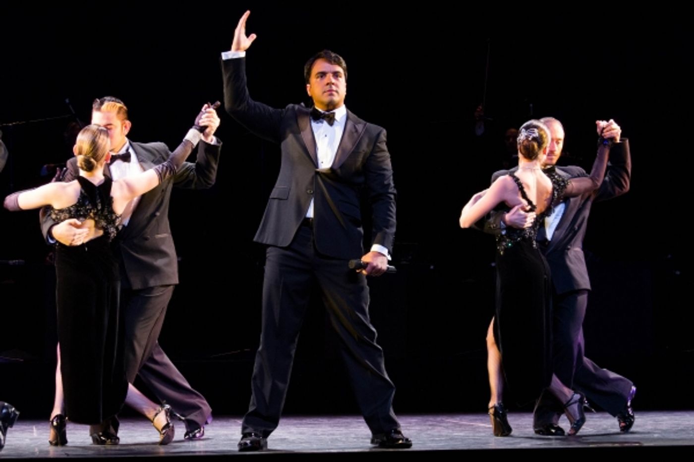 Photo Coverage: FOREVER TANGO's Luis Fonsi Meets the Press!  Image