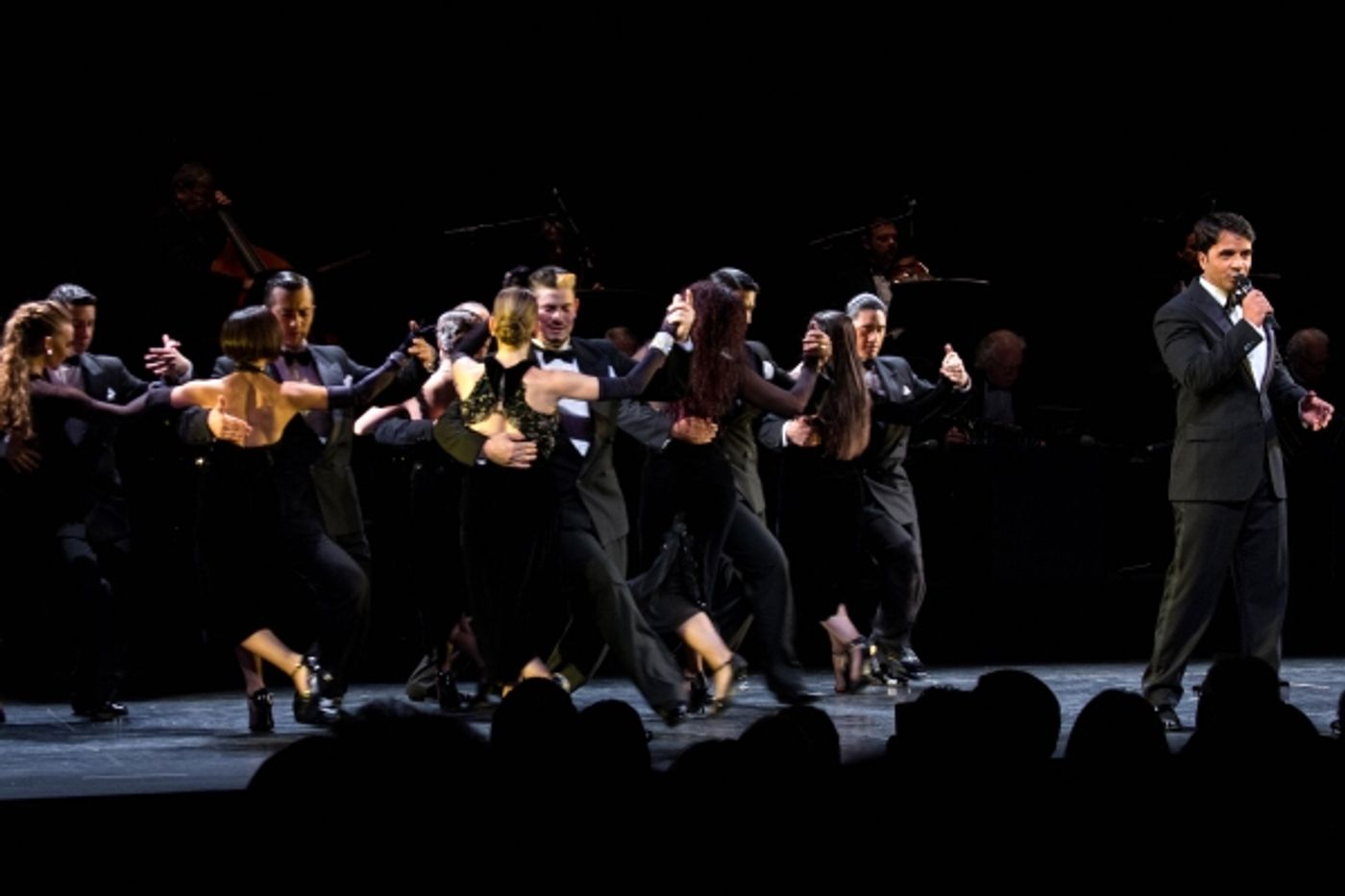 Photo Coverage: Luis Fonsi Celebrates First Night in FOREVER TANGO!  Image