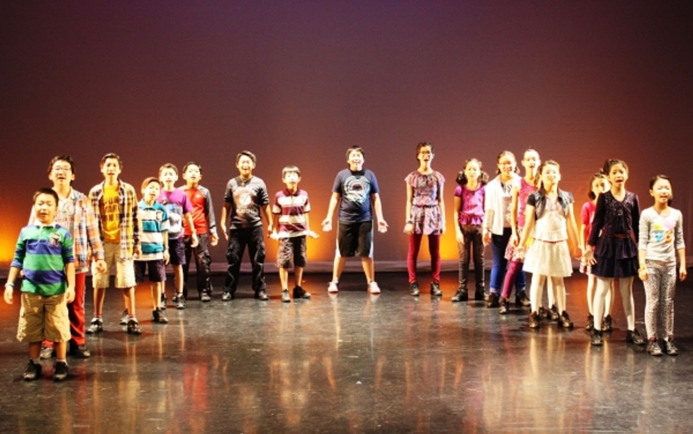 Photo Flash: Constantine Maroulis, William Ivey Long & More Attend PASSPORT TO BROADWAY Final Performance  Image