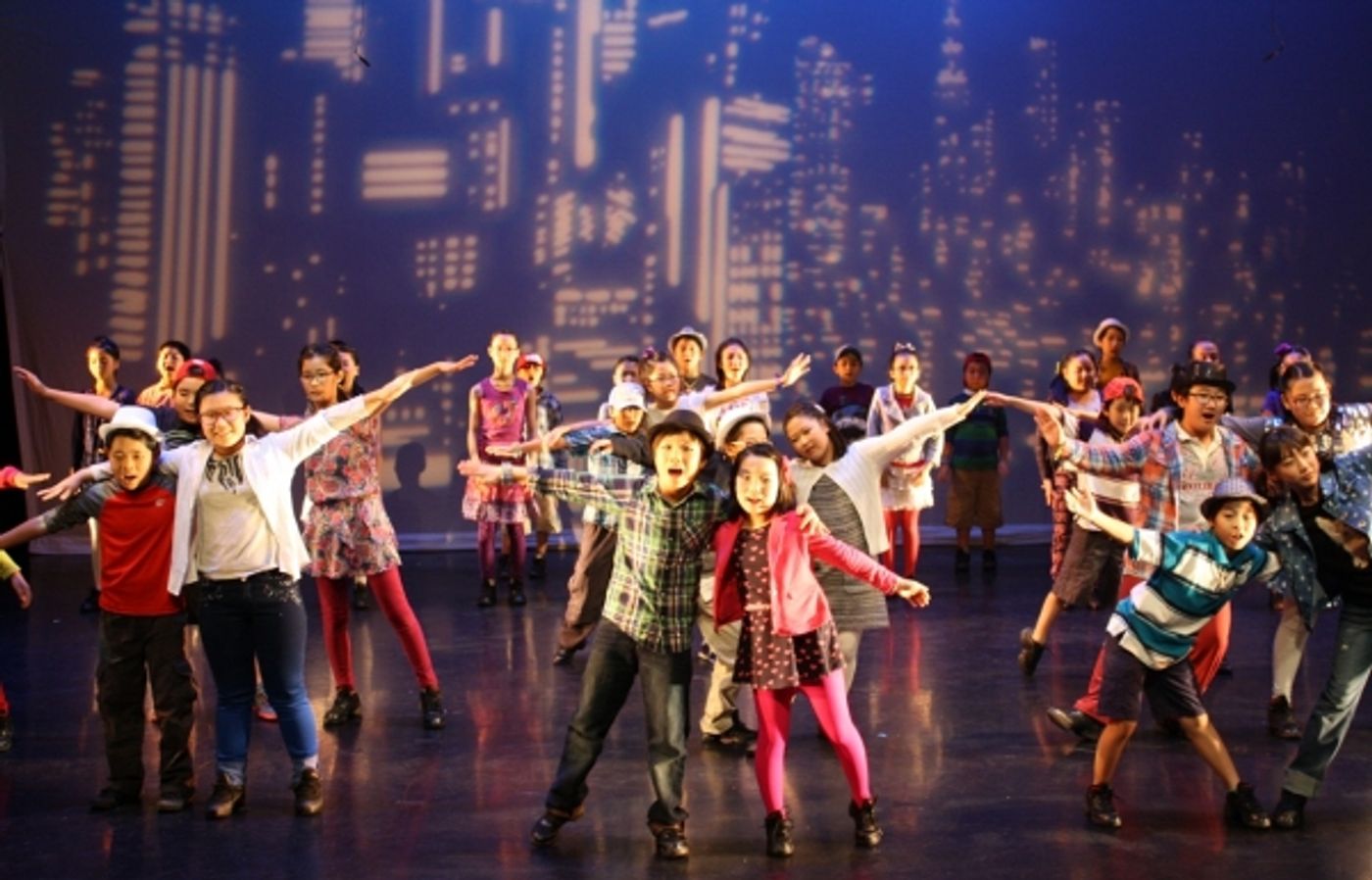 Photo Flash: Constantine Maroulis, William Ivey Long & More Attend PASSPORT TO BROADWAY Final Performance  Image