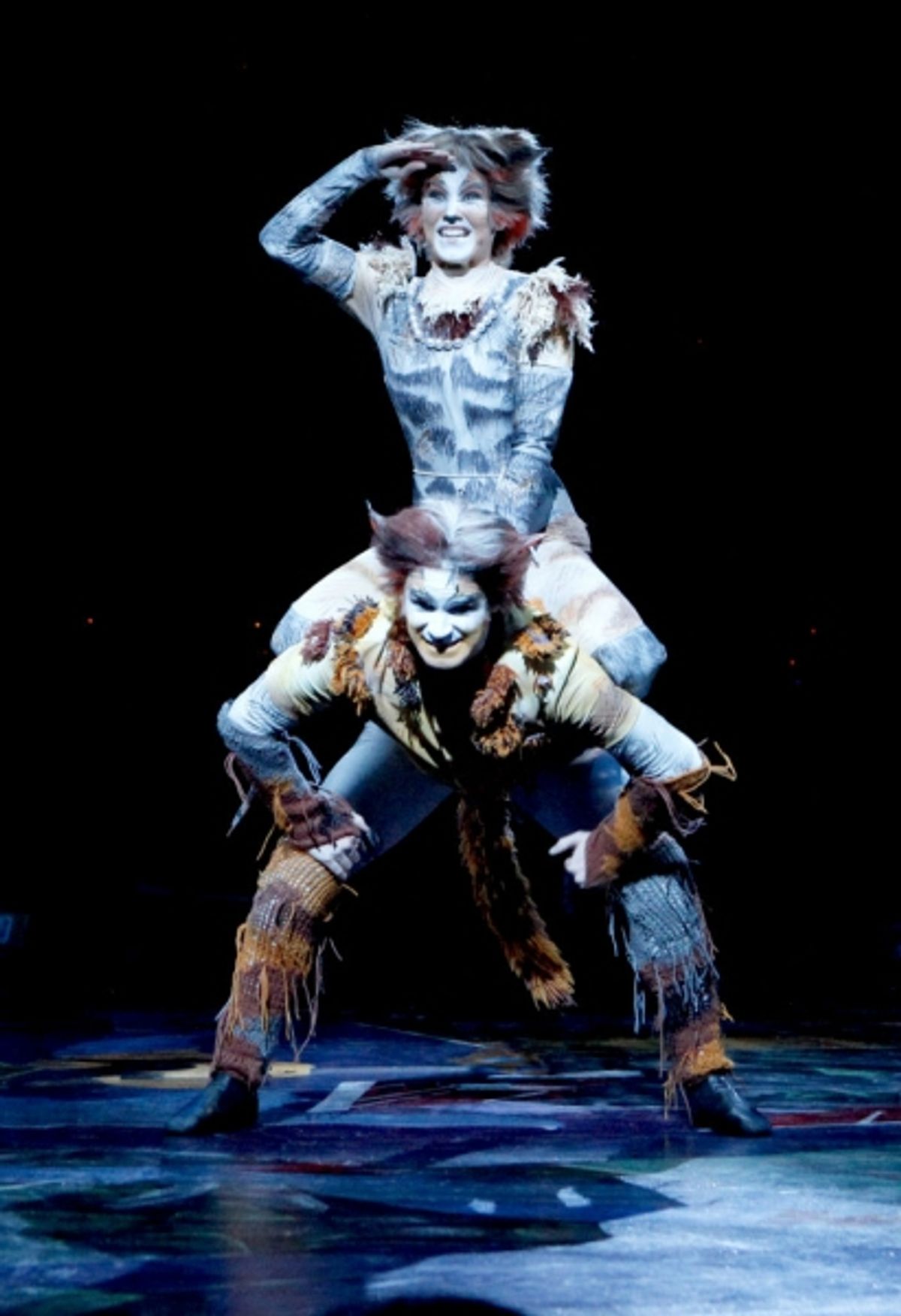 Mark Donaldson (Mungojerrie, below) and Hillary Porter (Rumpleteazer, above) at 