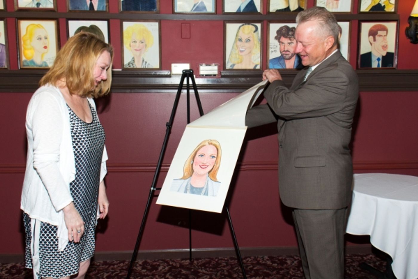 Photo Coverage: Kristine Nielsen Gets Surprise Portrait at Sardi's  Image
