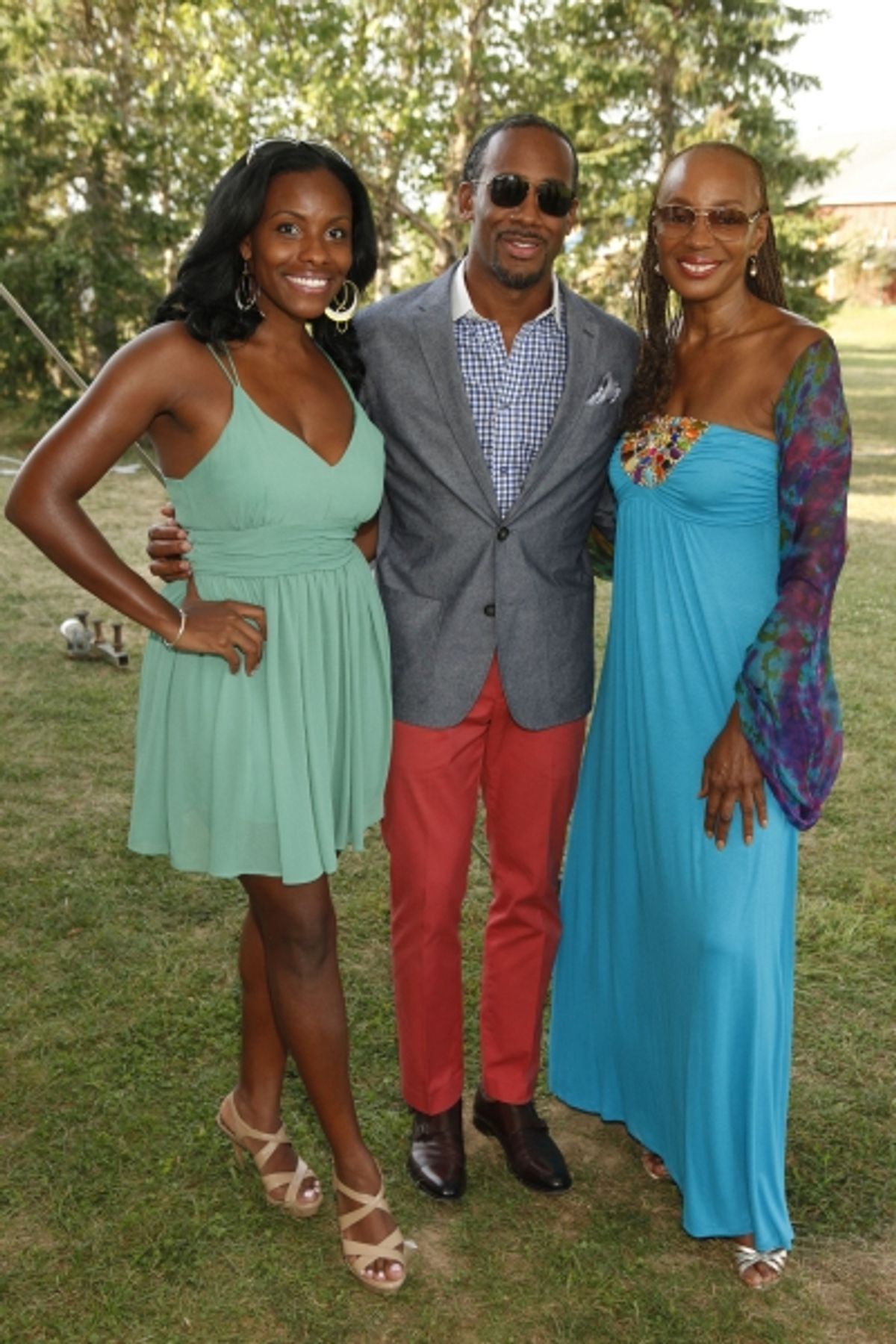 Susan L. Taylor (r) and guests at 