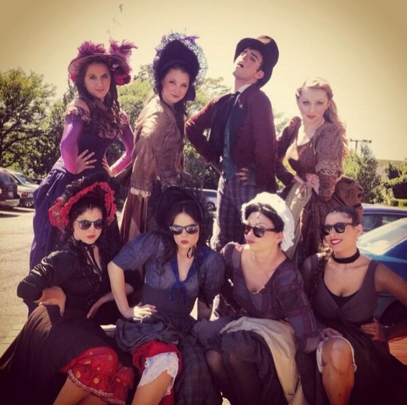 Photo Flash: Saturday Intermission Pics, Aug 24 - It's Hat Day at SOUL DOCTOR, ANYTHING GOES Ends in Toronto and More! Image