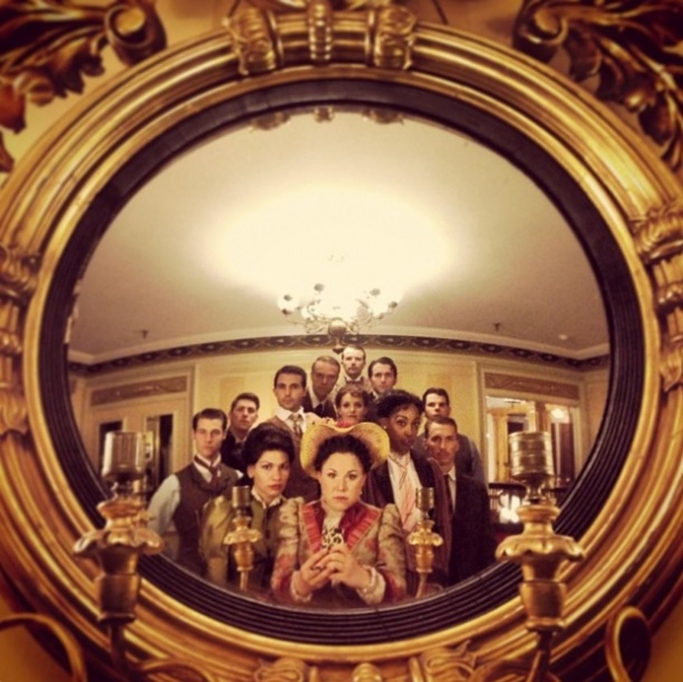 Photo Flash: Saturday Intermission Pics, Aug 24 - It's Hat Day at SOUL DOCTOR, ANYTHING GOES Ends in Toronto and More! Image