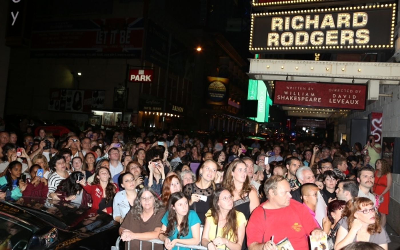 Photo Coverage: Orlando Bloom, Condola Rashad & More Meet Fans at ROMEO & JULIET Stage Door Following First Preview  Image