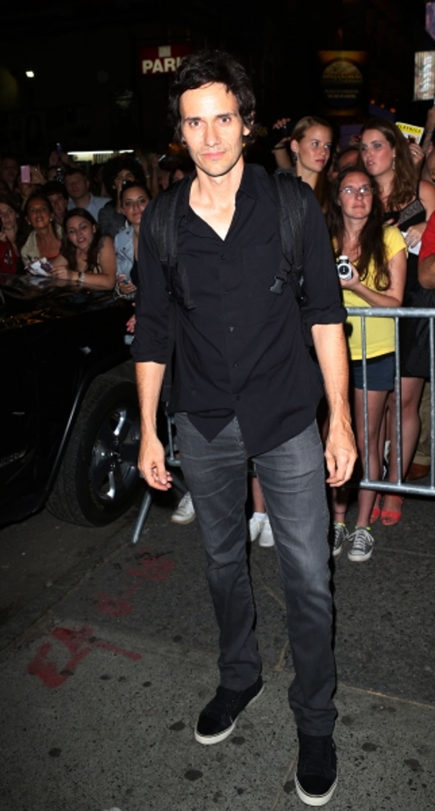 Photo Coverage: Orlando Bloom, Condola Rashad & More Meet Fans at ROMEO & JULIET Stage Door Following First Preview  Image