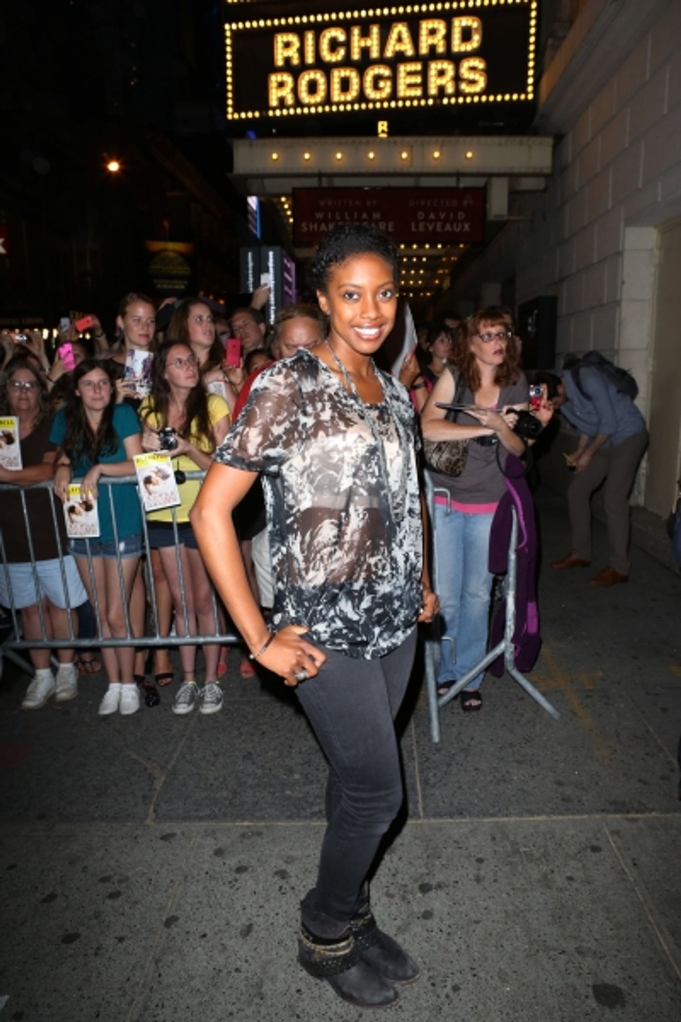 Photo Coverage: Orlando Bloom, Condola Rashad & More Meet Fans at ROMEO & JULIET Stage Door Following First Preview  Image