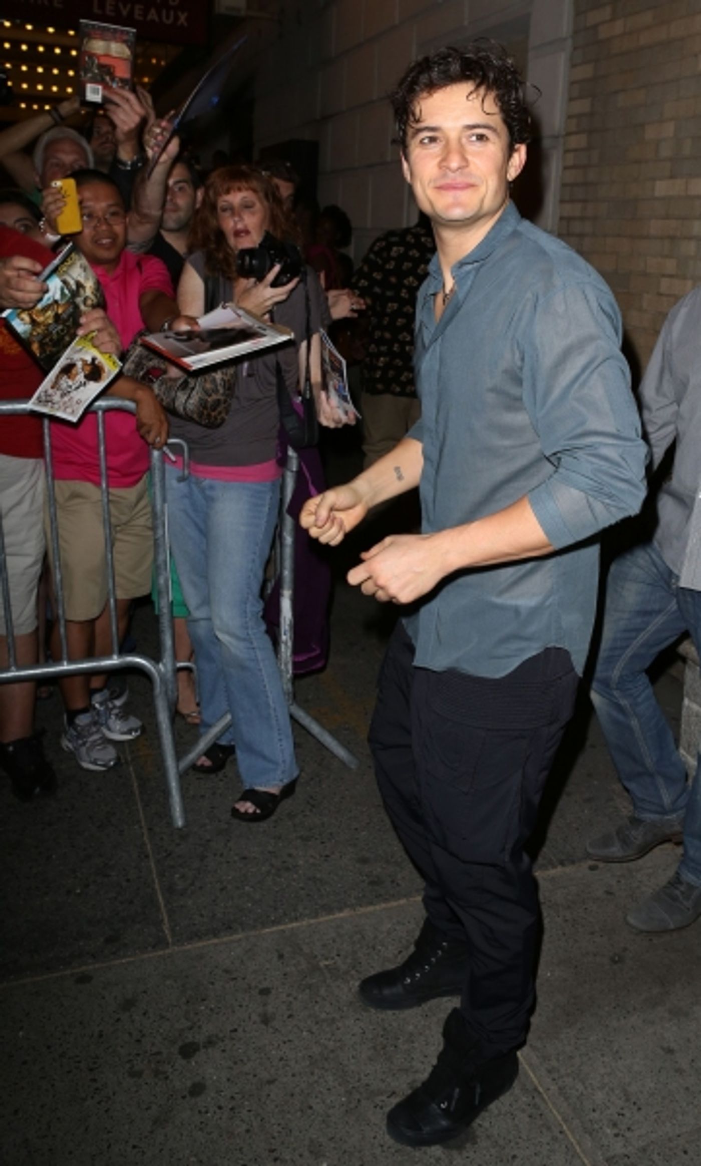 Photo Coverage: Orlando Bloom, Condola Rashad & More Meet Fans at ROMEO & JULIET Stage Door Following First Preview  Image