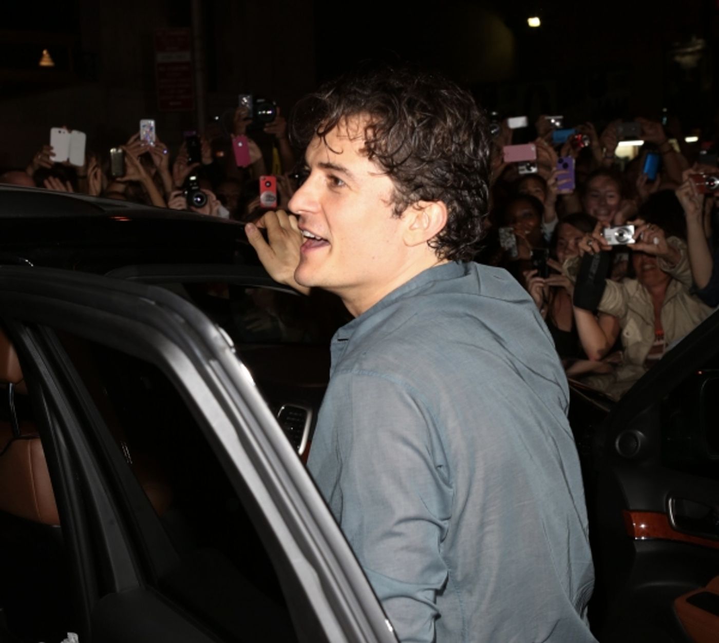 Photo Coverage: Orlando Bloom, Condola Rashad & More Meet Fans at ROMEO & JULIET Stage Door Following First Preview  Image