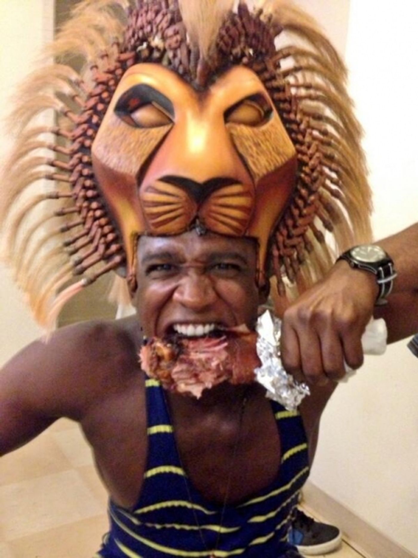 Photo Flash: Saturday Intermission Pics, August 24 - Part 2 - MATILDA's Lesli Margherita Takes a Crack at 'Candy Crush'; Plus THE LION KING National Tour, CATS & More!  Image