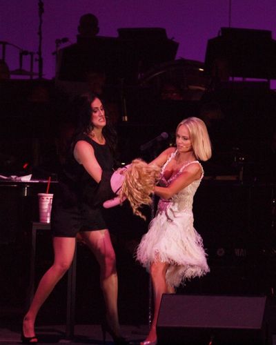 Jennifer Diamond and Kristin Chenoweth Photo