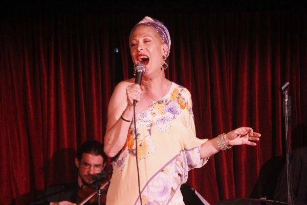Photo Flash: Carol Channing Charms Fire Island — photo 2 of 9