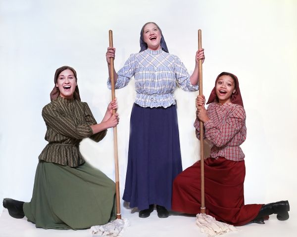 Jessica Martens as Hodel, Marie Schmidt as Tzeitel, and Jada Smith as Chava Photo